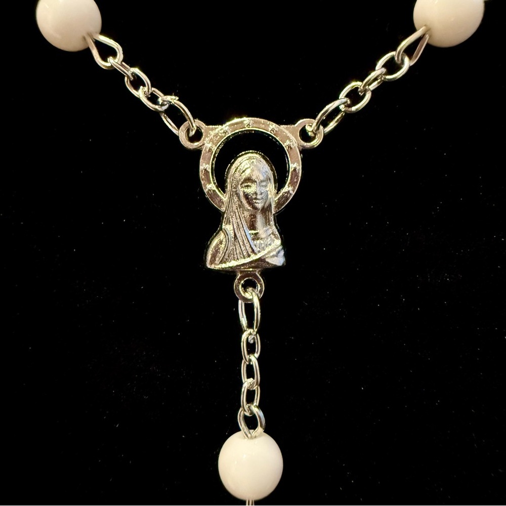 White Round Pressed Glass Prayer Rosary - Picture 3 of 5